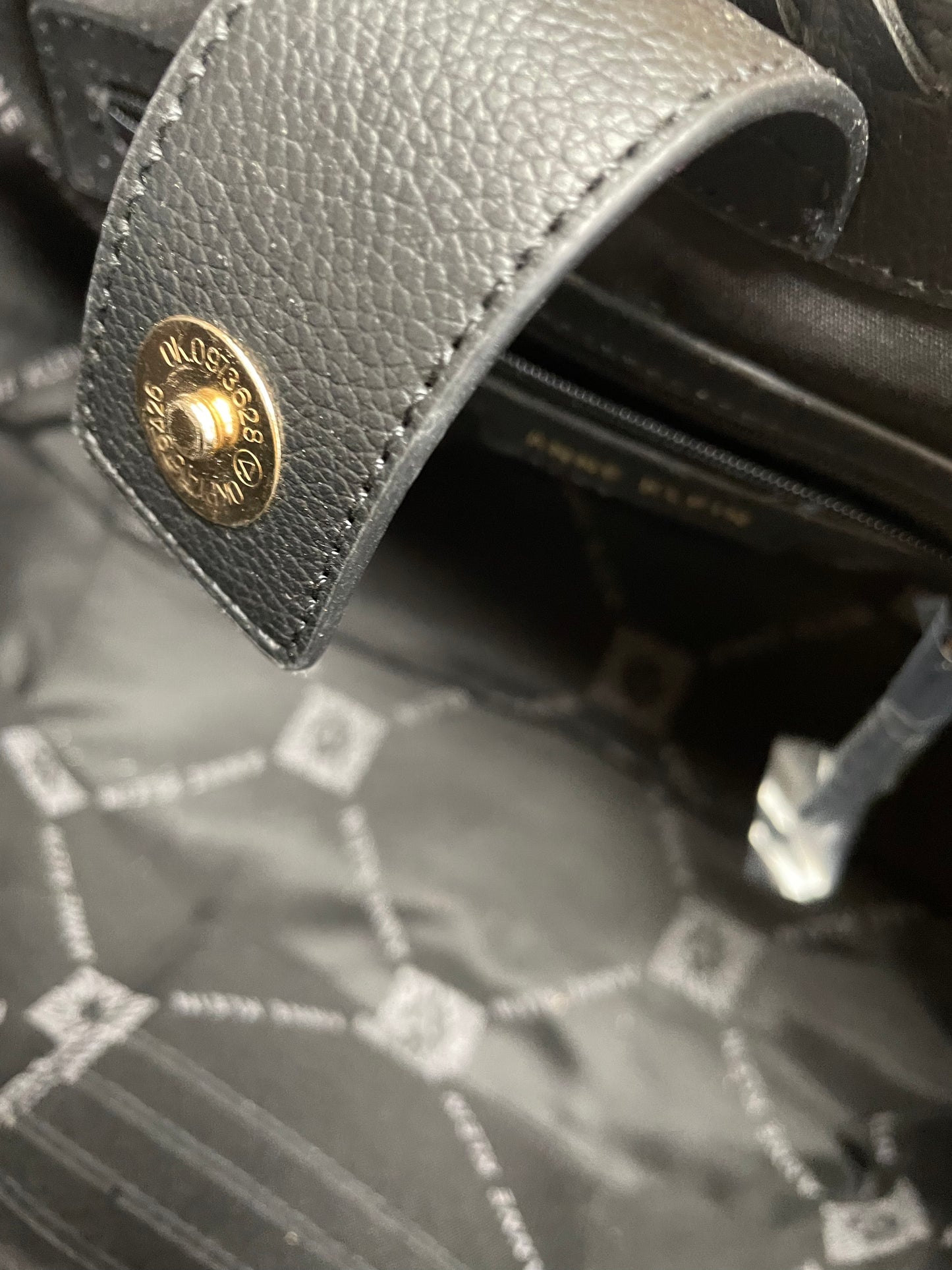 Handbag By Anne Klein In Black, Size:Medium