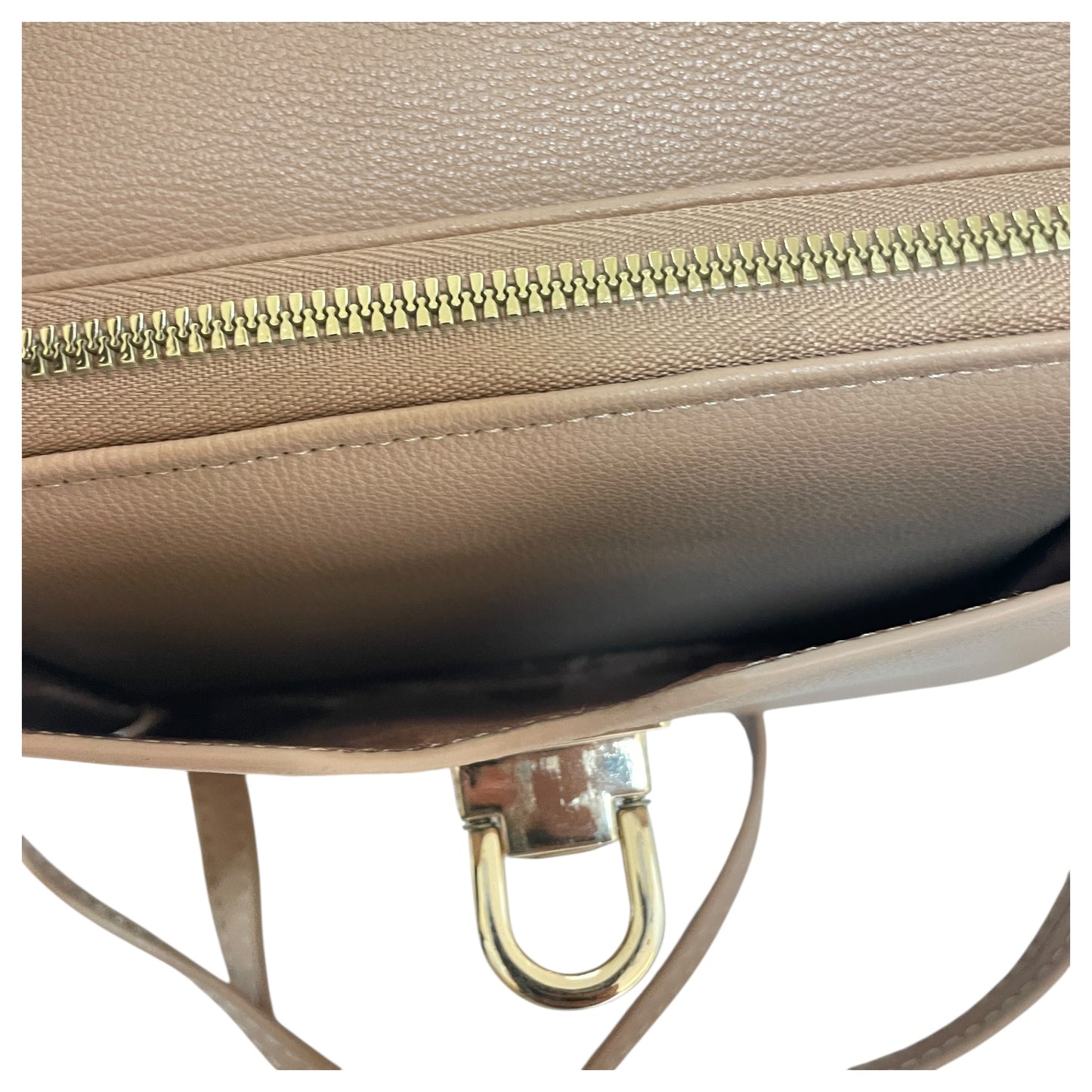 Crossbody By Cme In Beige, Size:Small