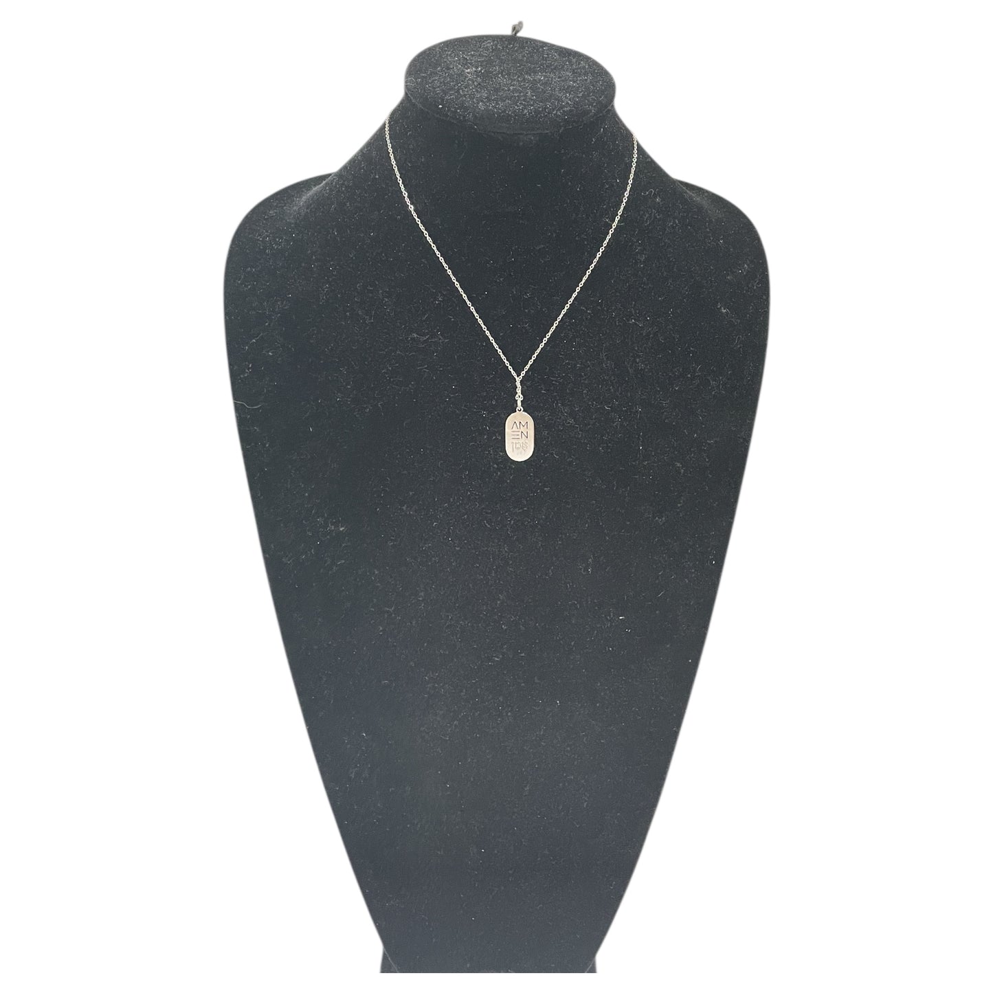 Necklace Pendant By Clothes Mentor In Silver