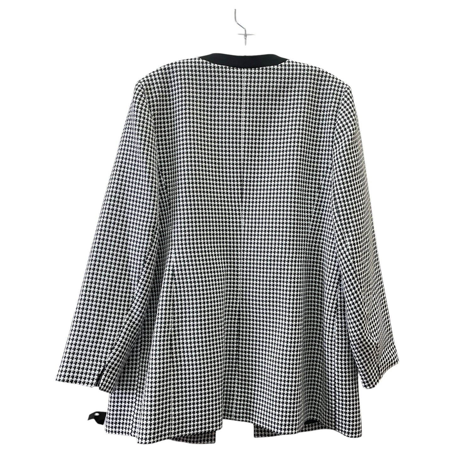Blazer By Le Suit In Black & White, Size:16
