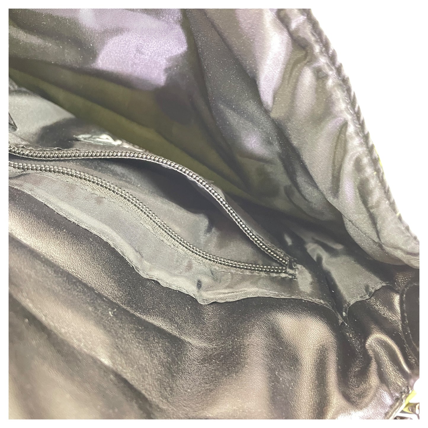 Crossbody By Think Royln In Green, Size:Small