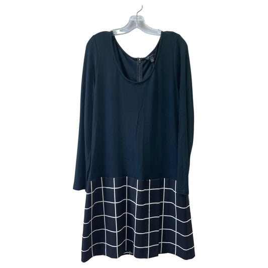 Dress Casual Short By Banana Republic In Black & White, Size:14