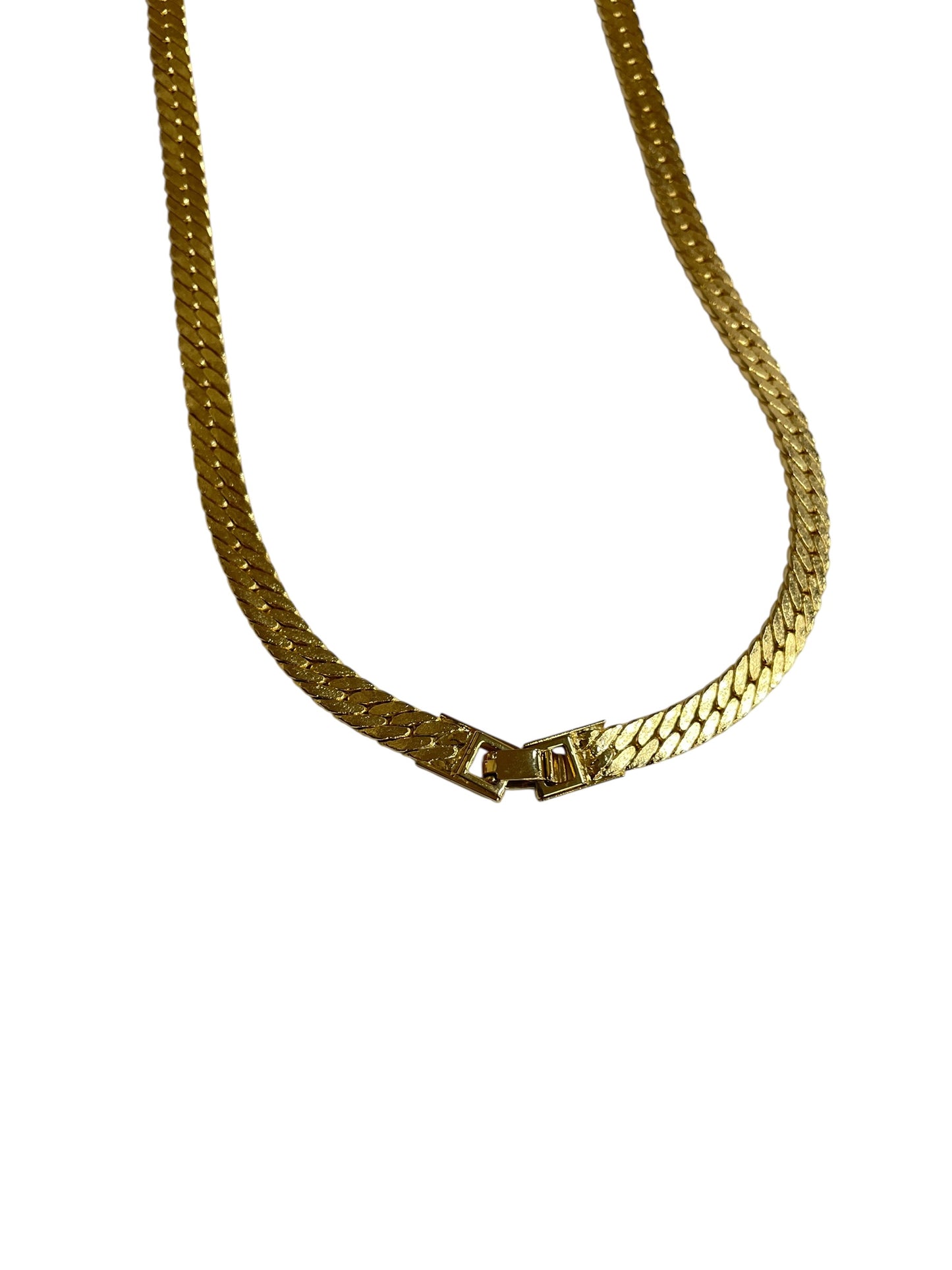 Necklace Chain By Clothes Mentor In Gold