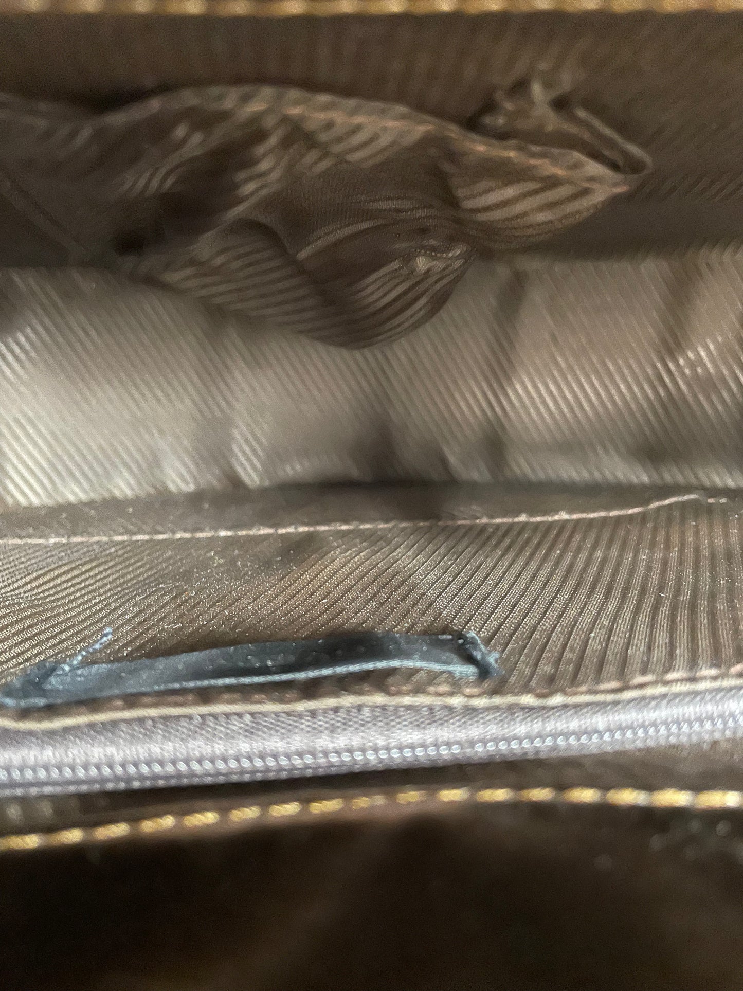 Handbag By Pretty Girl , Size: Large
