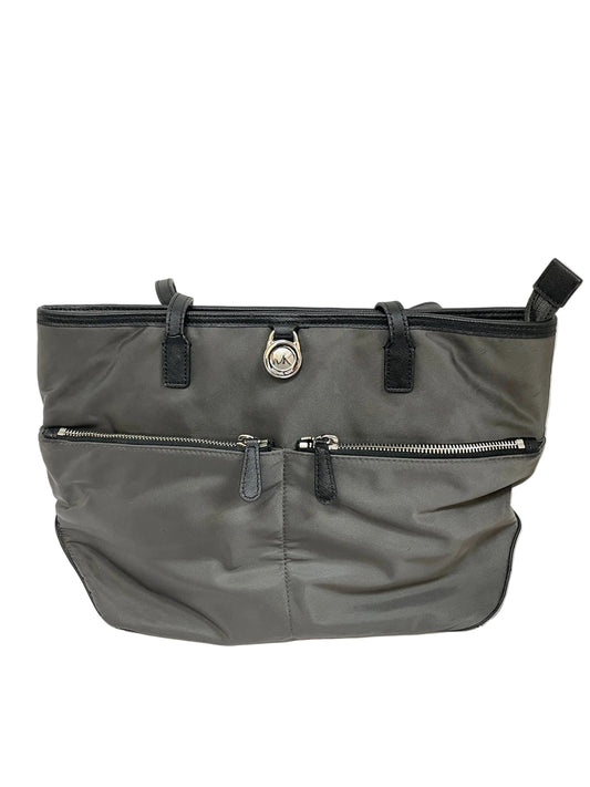 Handbag Designer By Michael Kors In Grey, Size:Medium