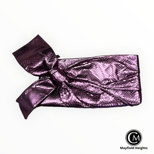 Clutch Luxury Designer By Valentino  Size: Medium