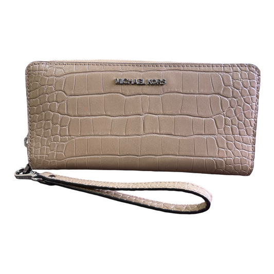 Clutch By Michael By Michael Kors