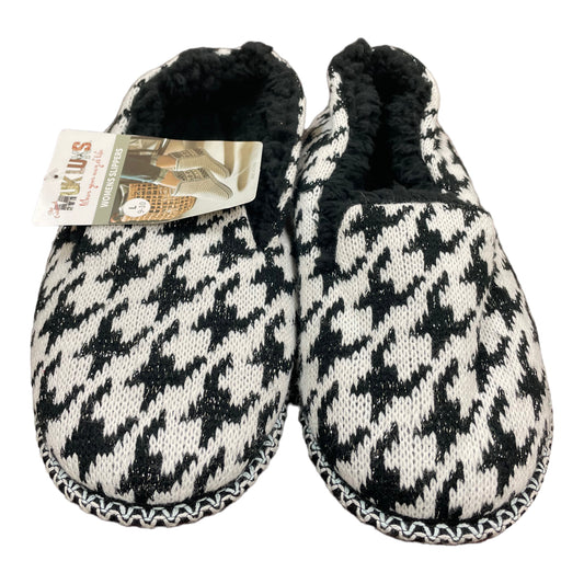 Slippers By Muk Luks  Size: 9