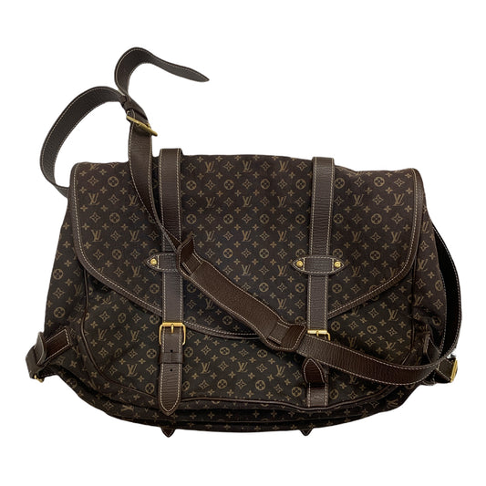 Louis Vuitton District Messenger Bag - Luxe Du Jour