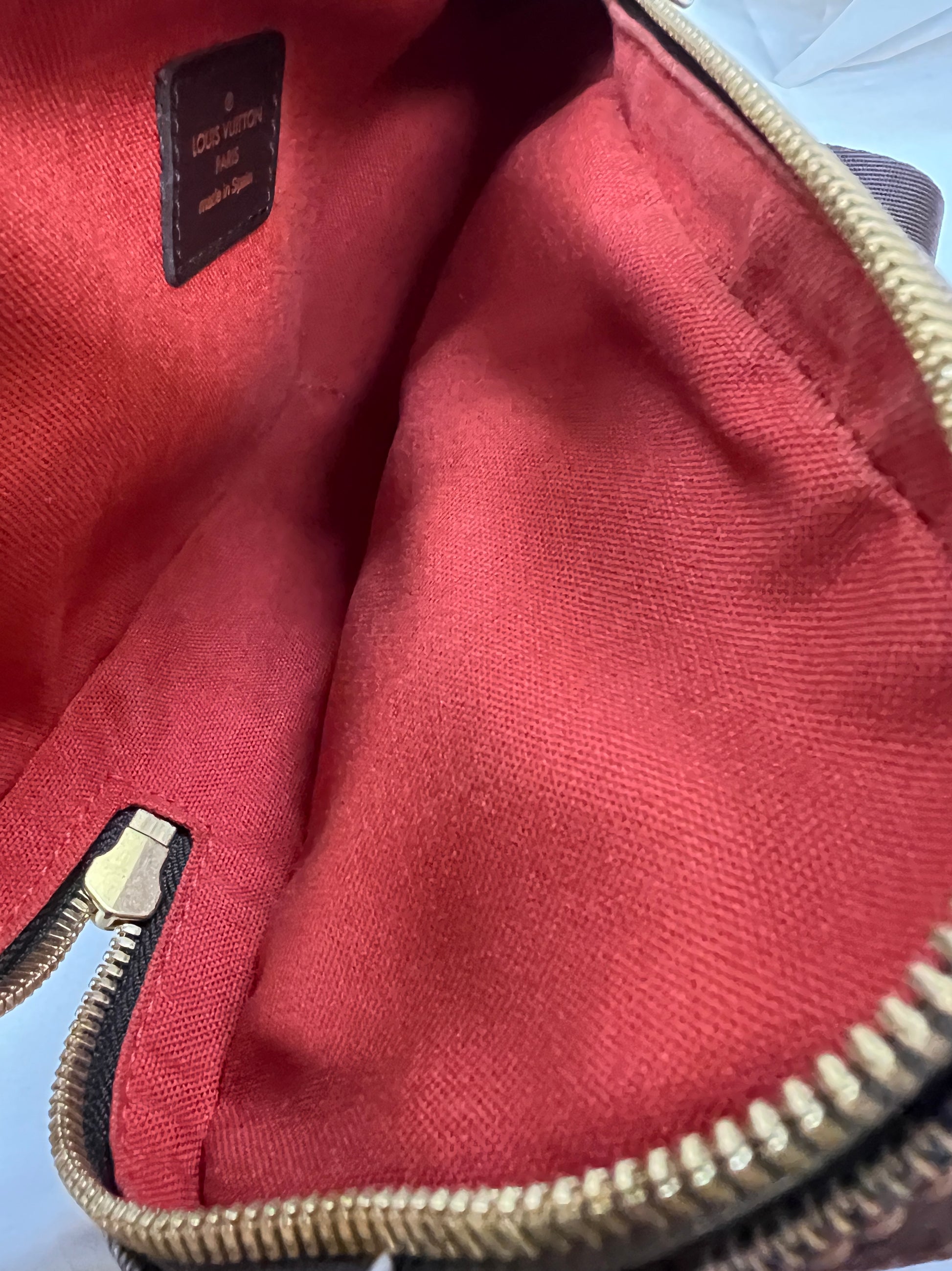 Belt Bag Luxury Designer By Louis Vuitton Size: Medium – Clothes